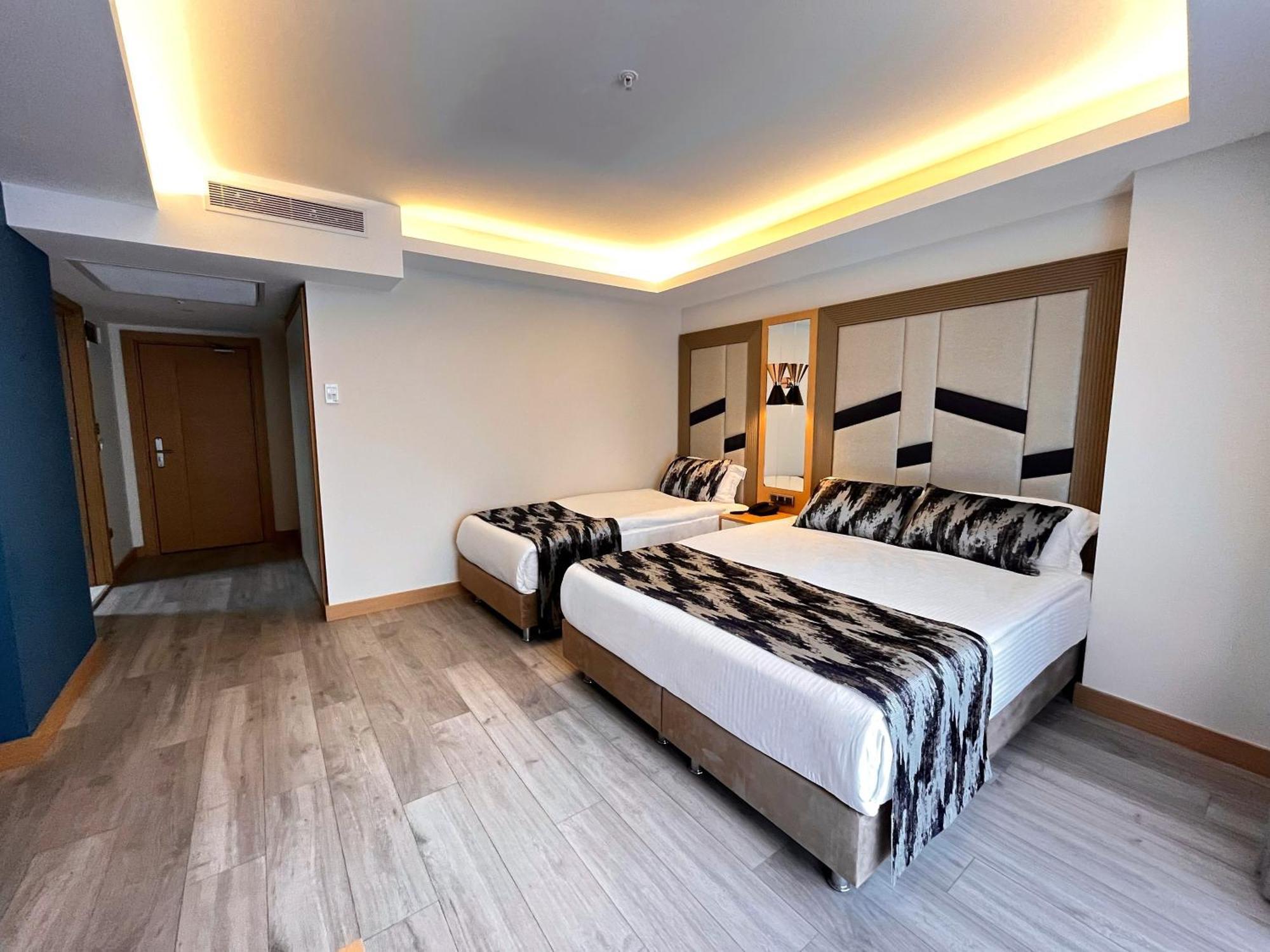Downtown Sirkeci Hotel Istanbul Exterior photo