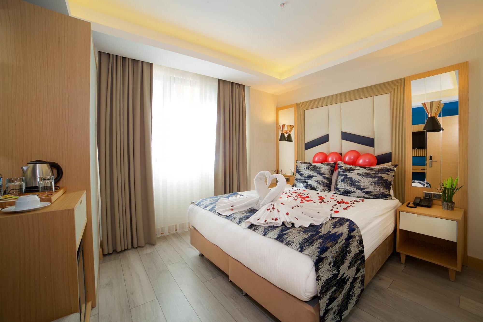 Downtown Sirkeci Hotel Istanbul Exterior photo